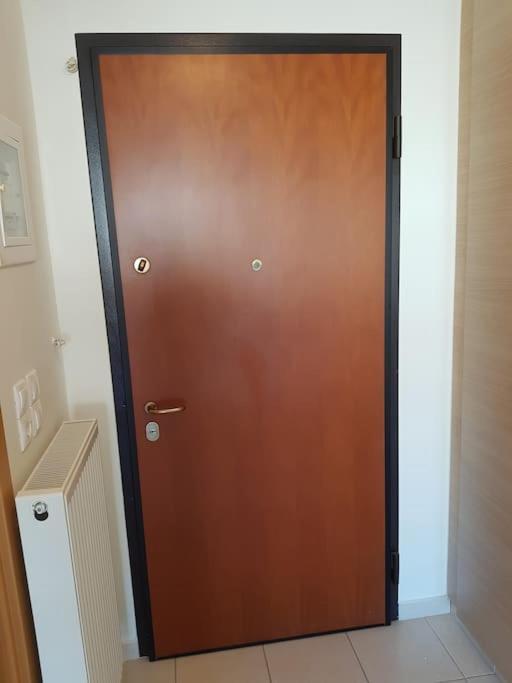 Apartment α οροφου με θεα στο βουνο
